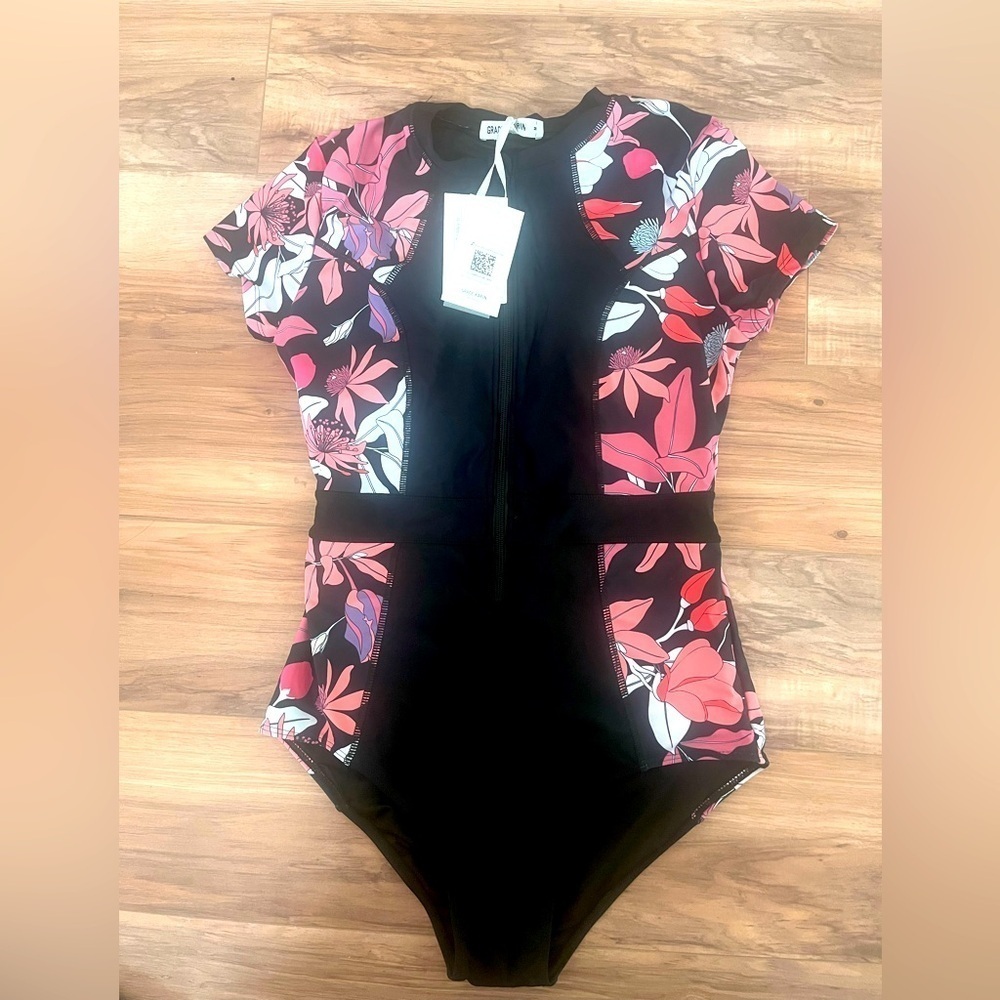 Grace Karin One Piece Swimwear Size M Rashguard Pink Zip Front Bathing Suit NEW